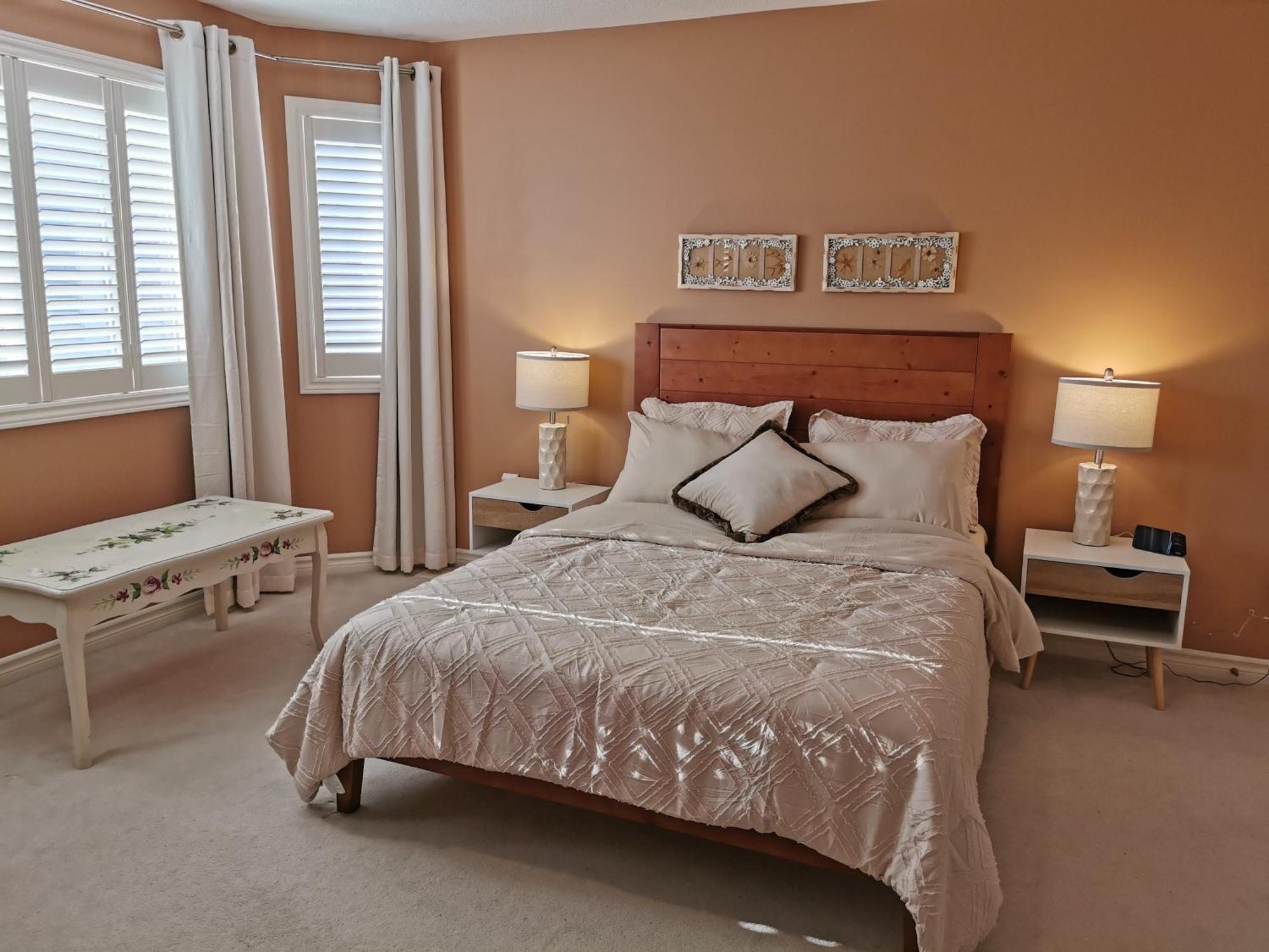 4 Bedroom 3 Washroom Charming Home In Markham With Warm Cozy Vibe Ngoại thất bức ảnh