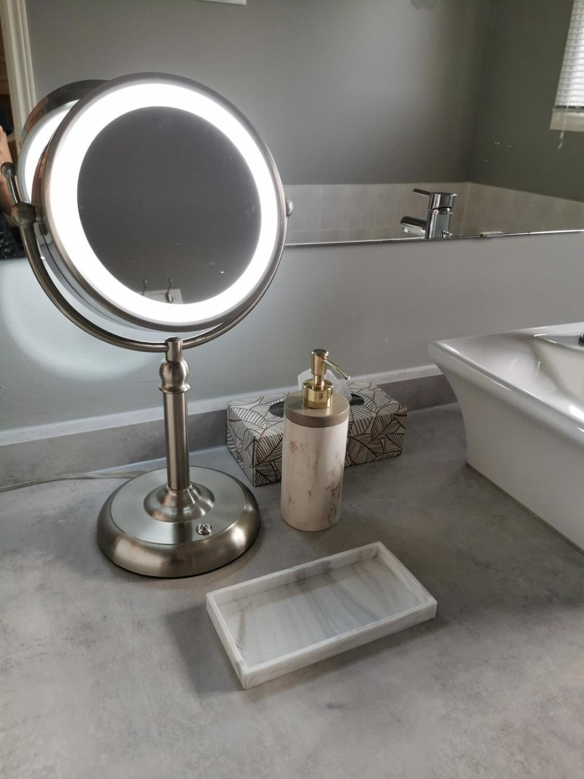 4 Bedroom 3 Washroom Charming Home In Markham With Warm Cozy Vibe Ngoại thất bức ảnh
